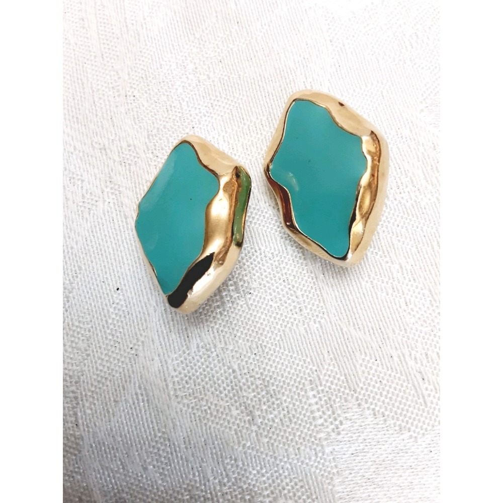 Vintage Trifari Earings Teal Green Enamel Gold Tone Clip On